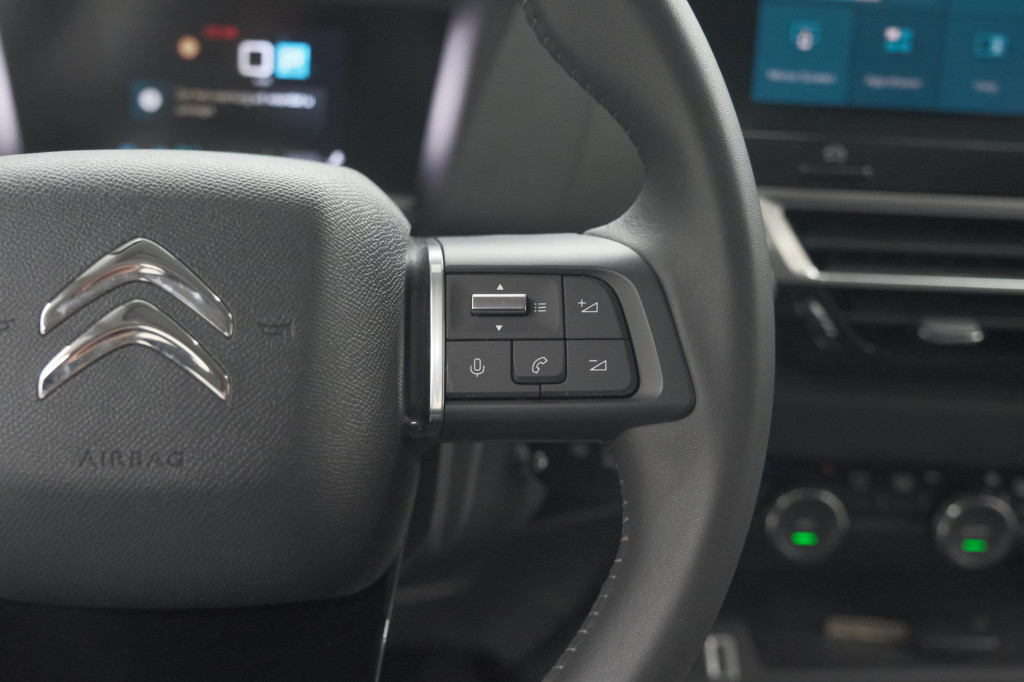 Citroen Ë-c4 feel pack 50 kwh | camera | navigatie | apple carplay | parkee