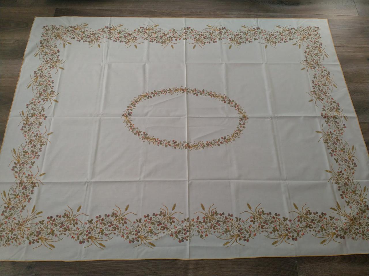 Tafellaken met arenmotief