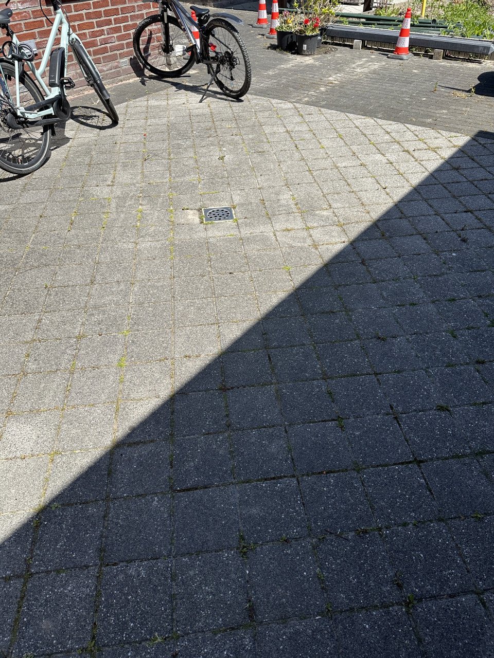 Gratis op te halen klinker wit 20cmx20xc8cm (BxHxD)