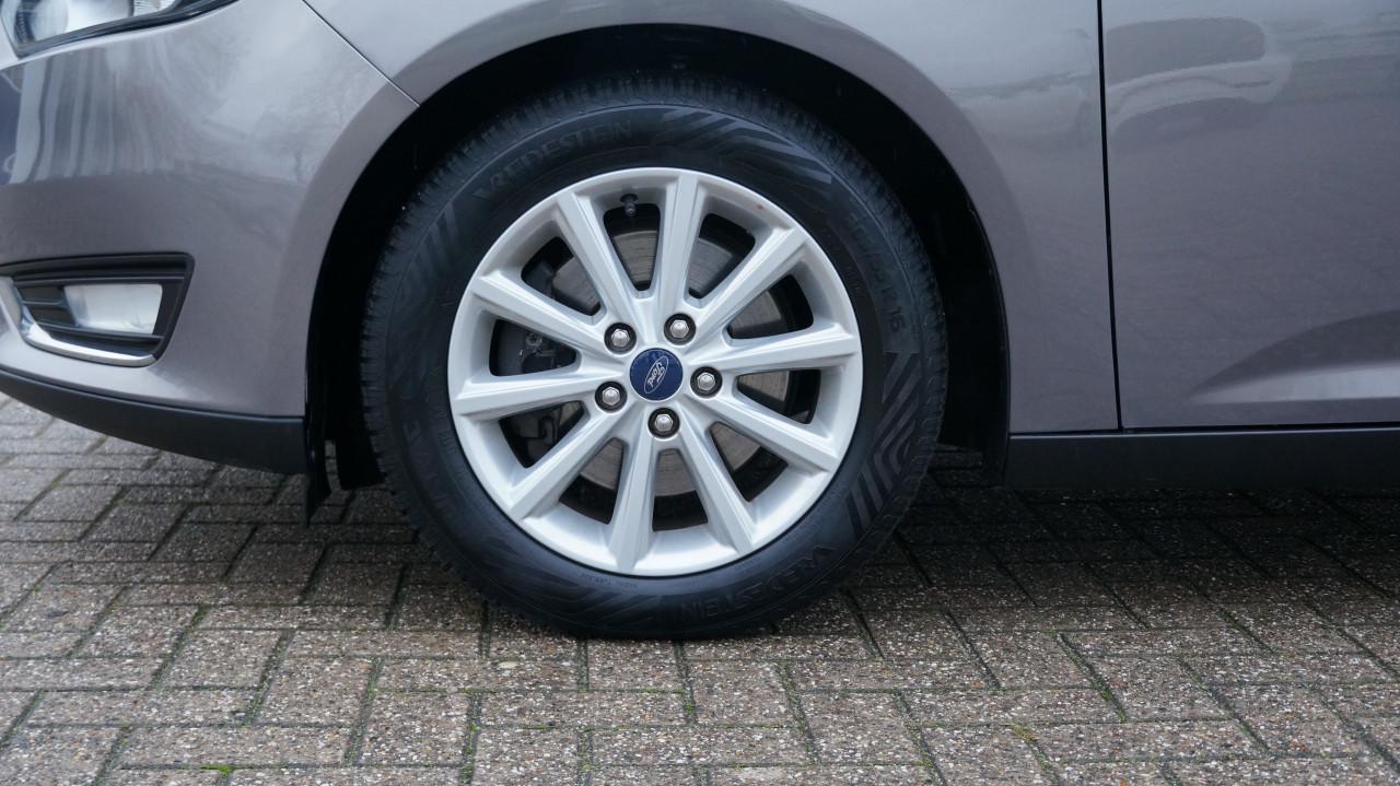 Ford FOCUS Wagon 1.5 Titanium Edition rijklaar incl. garantie