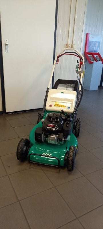 Diverse nieuwe loopmaaiers op voorraad