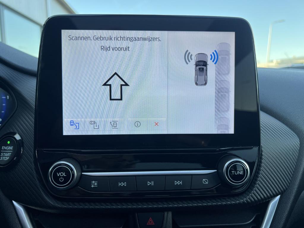 Ford Puma 1.0i ecoboost hybrid 125pk st-line x ,panodak , 19 inch , voorrui