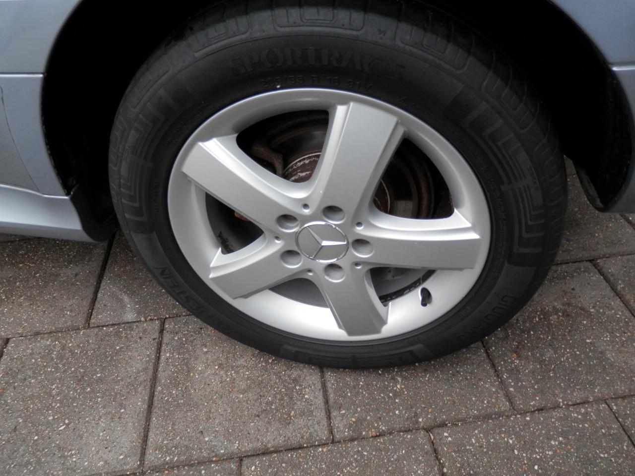 Auto Garant Biedt Aan: Mercedes-Benz 100 B 200 TURBO Automaat