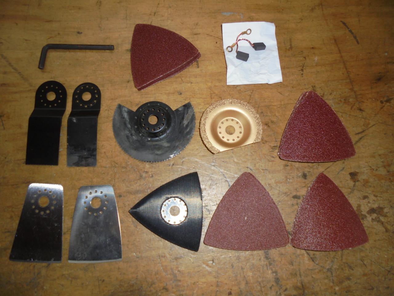 Multitool met diverse hulpstukken