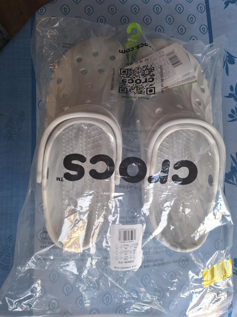 Crocs