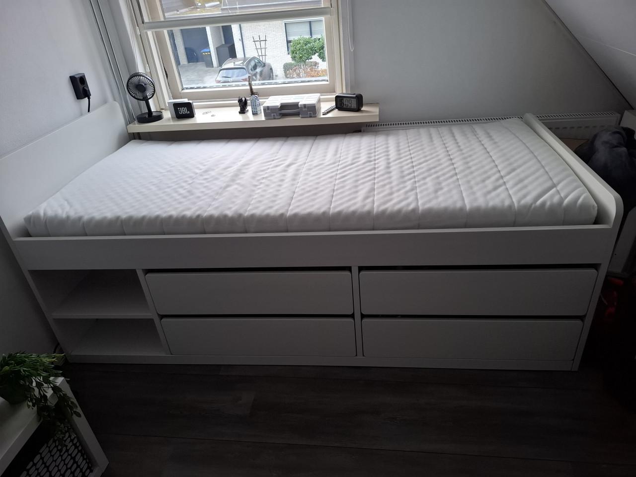Eenpersoons Bed (Ikea släkt)
