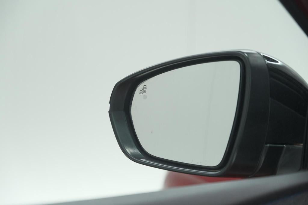 Peugeot 3008 puretech 130 eat6 gt | allseason banden | trekhaak | panoramad