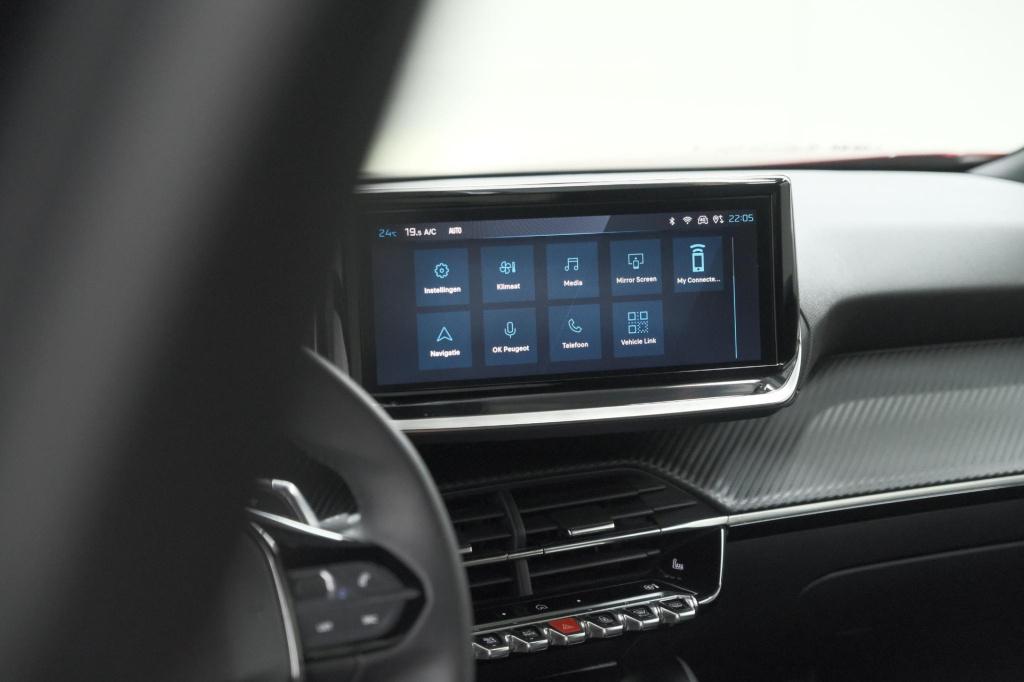 Peugeot 2008 puretech 130 eat8 allure | 360 camera | allseason banden | ada