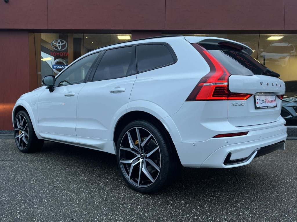 Volvo XC60 2.0 t8 awd polestar engineered | bowers&wilkins | pano | 22 inch