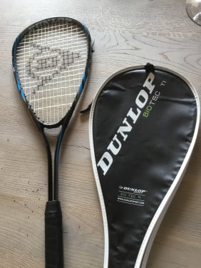 Dunlop squash Racket met beschermhoes