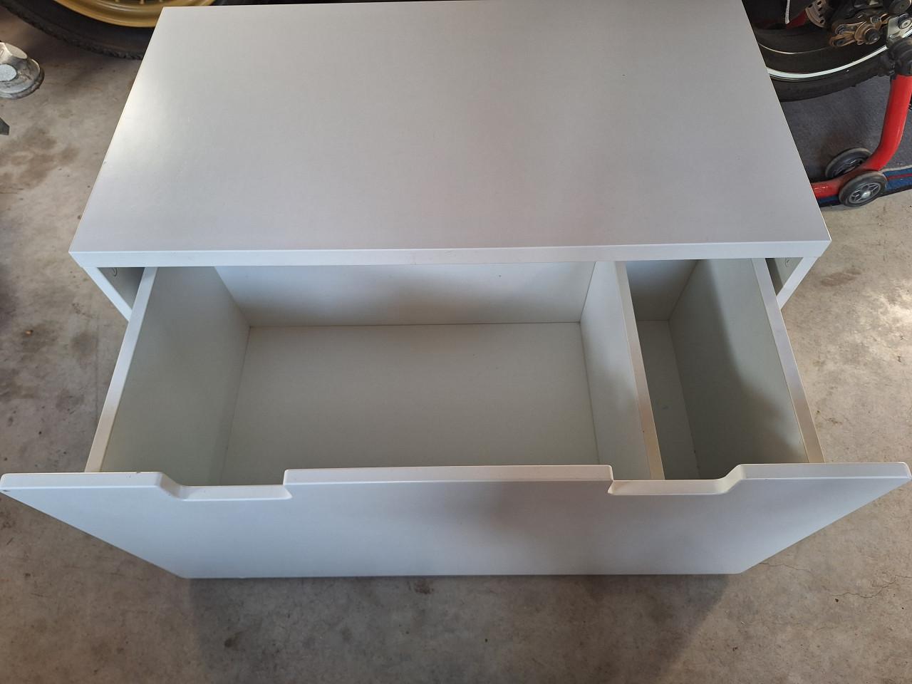 Ikea opberg lade kast 90cm breed, 51,5cm diep, 50 cm hoog.