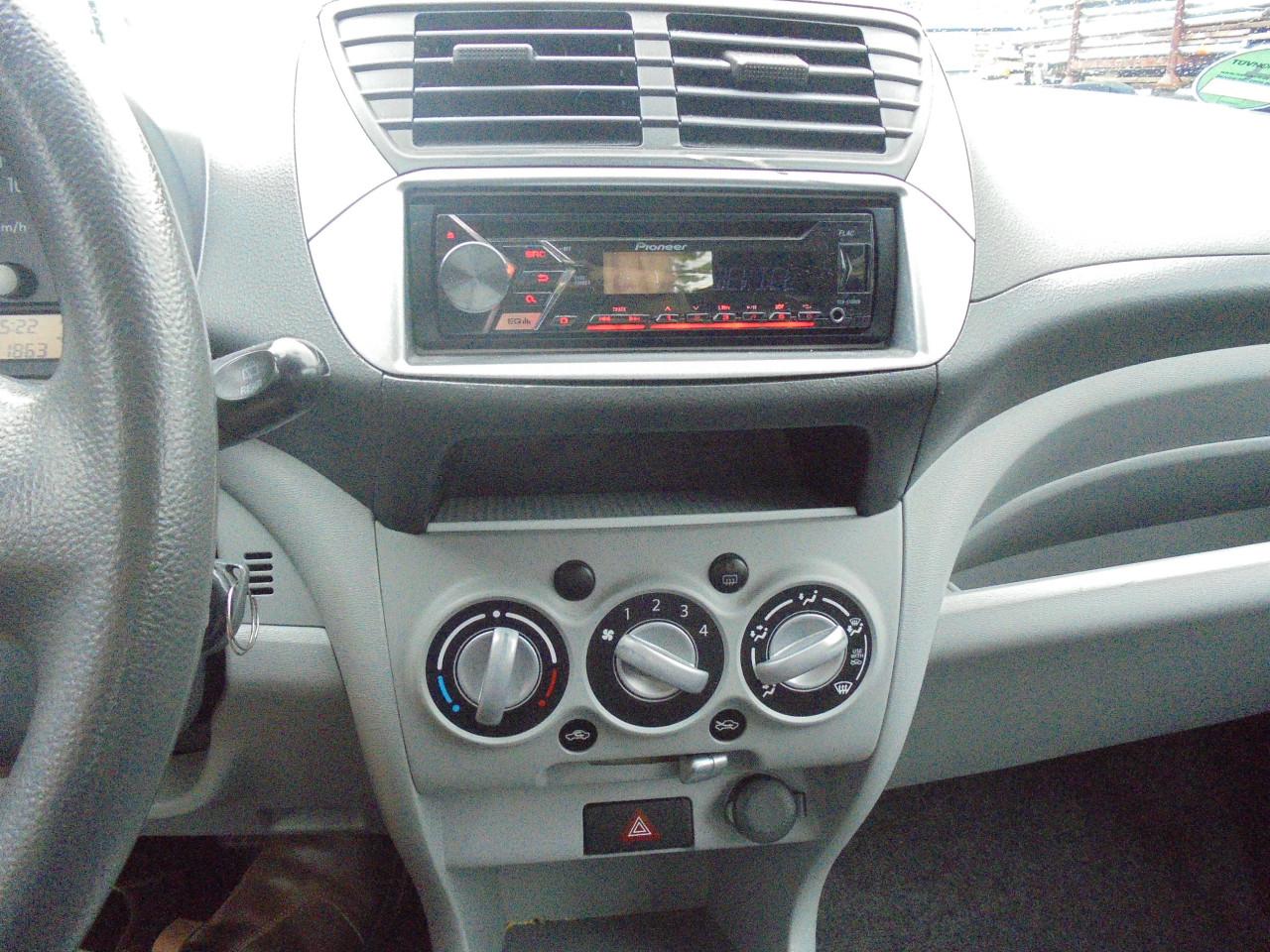 Alto 1.0 I met 121.858 km ,vijf deur uitvoering ,bouwjaar 2009 € 1995
