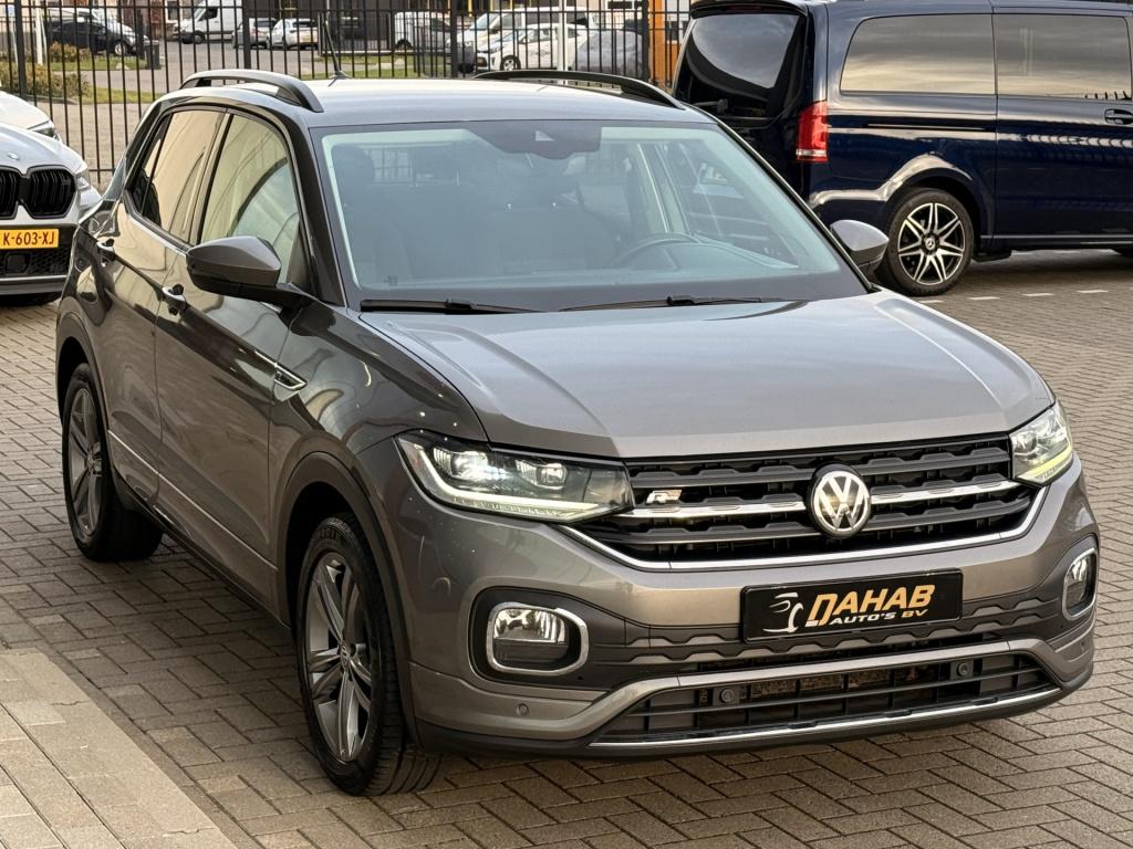 Volkswagen T-cross 1.0 tsi r-line | vc | acc | dab | trekhaak | stoelverwar