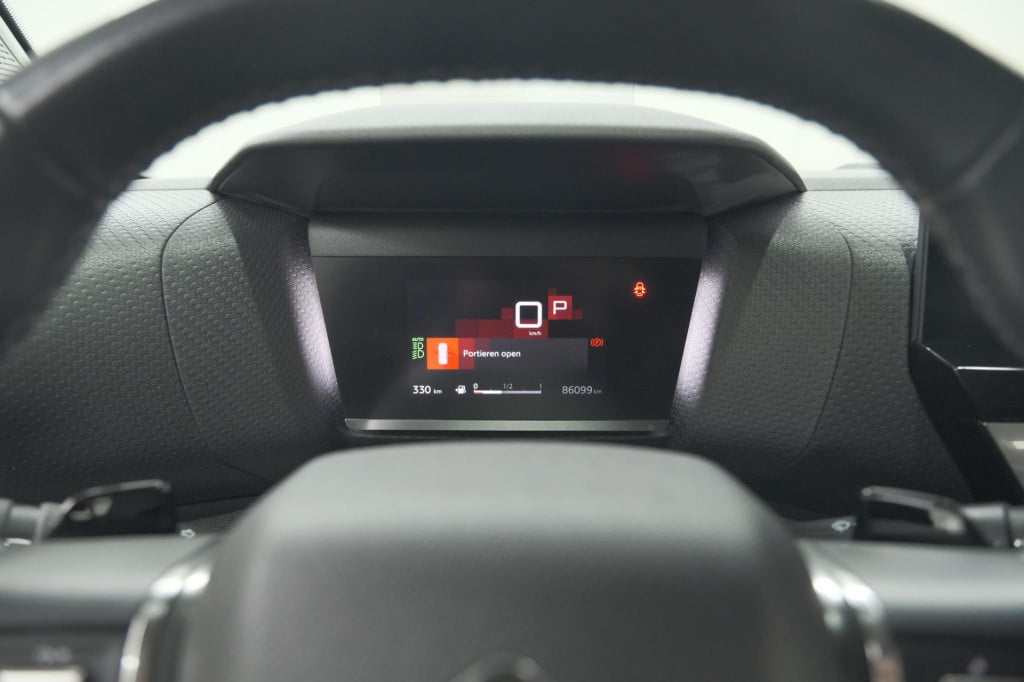Citroen C4 puretech 130 eat8 shine | camera | head-up display | parkeersens