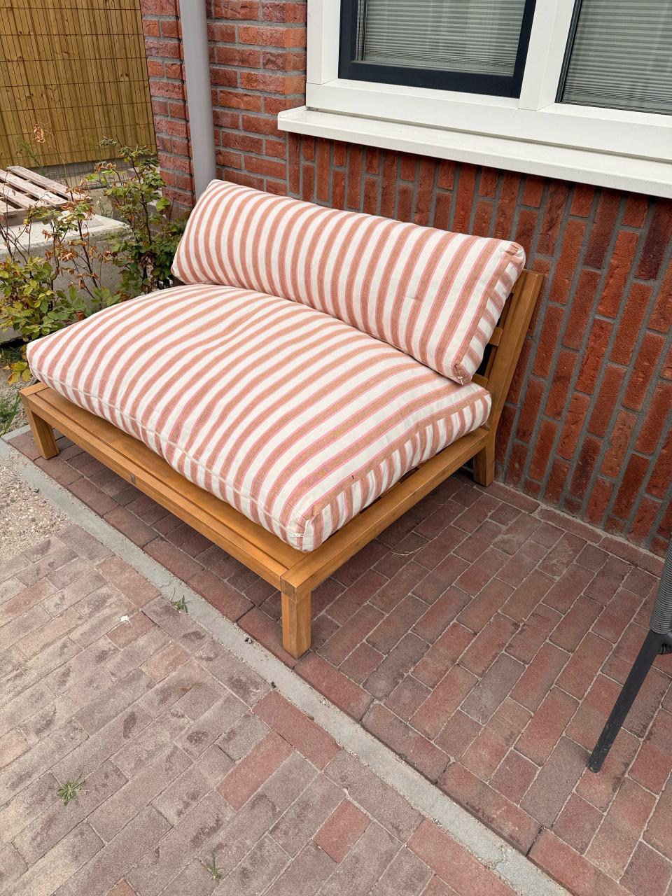 Palletbank Lina van karwei met kussens. ZGAN