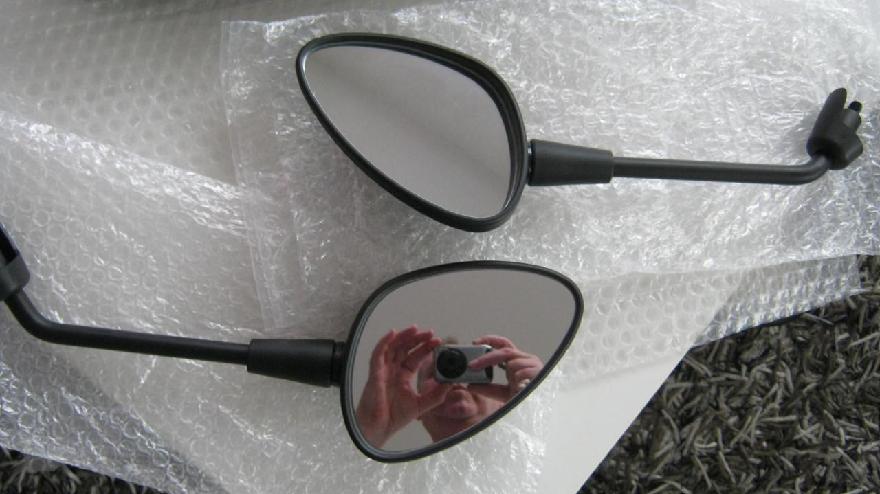 TE KOOP VESPA SPRINT IGET ONDERDELEN  NIEUW