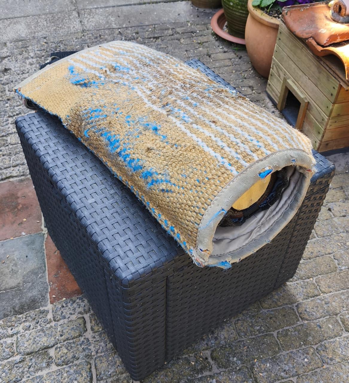 Te koop 2 Steekmouwen