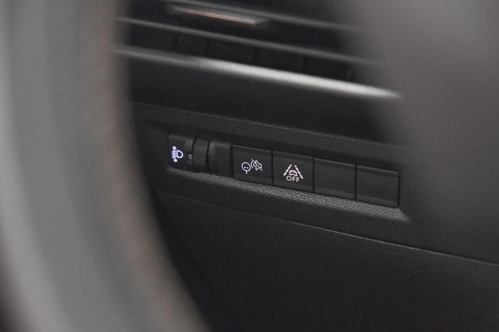 Opel Frontera 1.2 turbo hybrid 110 gs | stoelverwarming en stuurwielverwarm