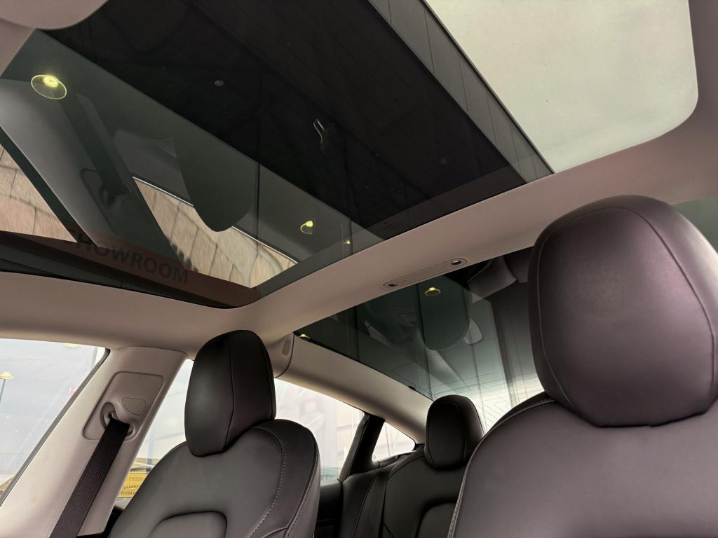 Tesla Model 3 long range awd 75 kwh | stoelverwarming v+a | pano | nomad te