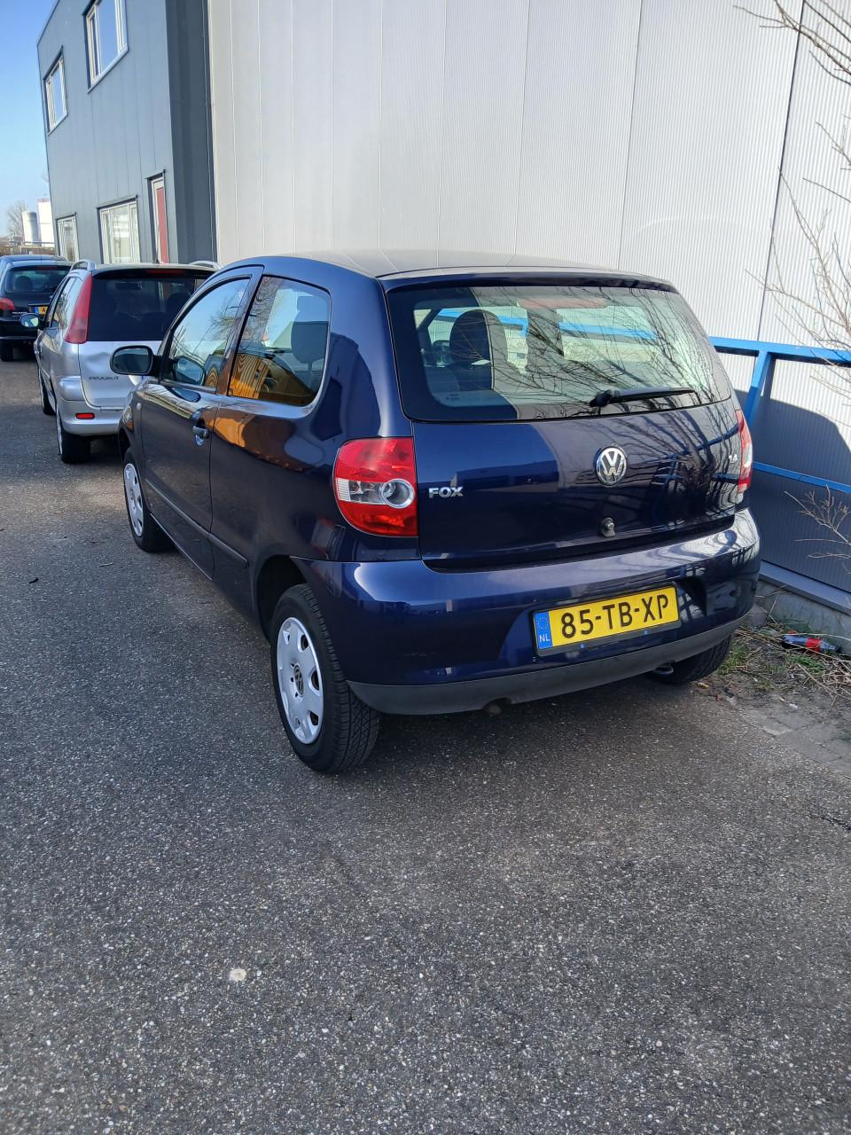 V.W. Fox-2006-km. 157234 NAP-stuurbekr-radio/cd speler-Apk.-i.z.g.st.1850,=