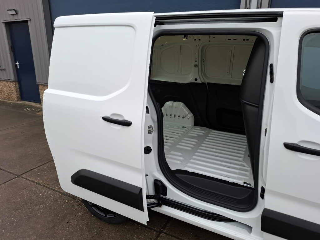 Peugeot Partner 1.5 bluehdi premium airco / cruise controle / navi / 105 pk