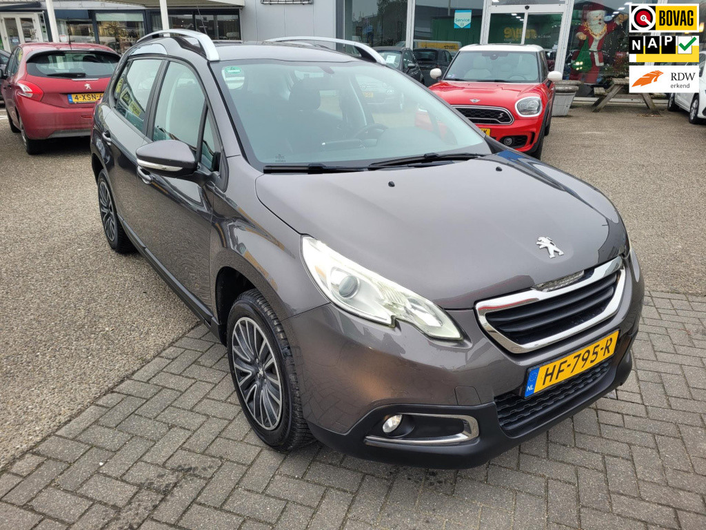 Peugeot 2008 1.2 puretech urban cross