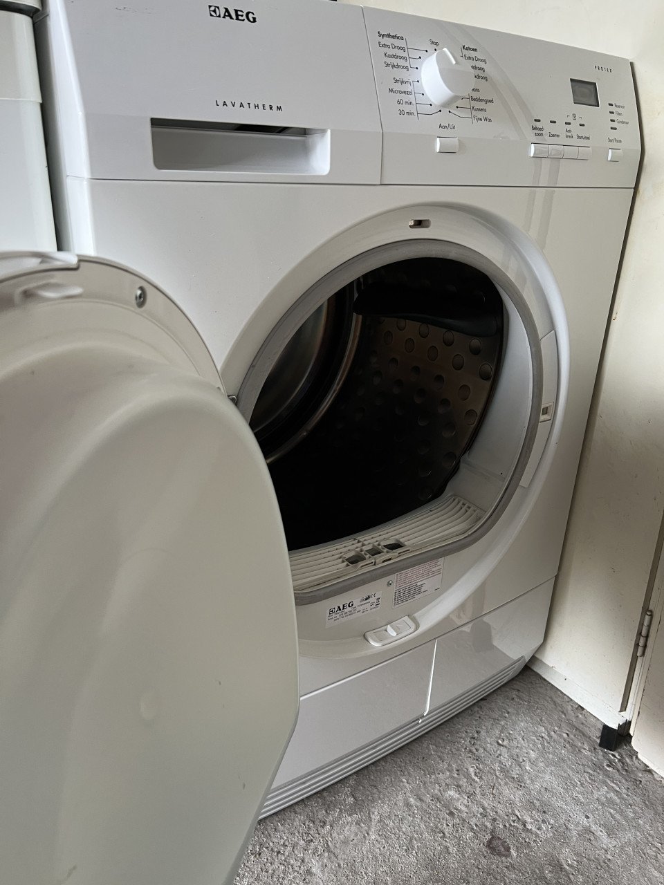 AEG Condens Droger 7 kg. Als nieuw incl, gebruiksaanwijzing schoon