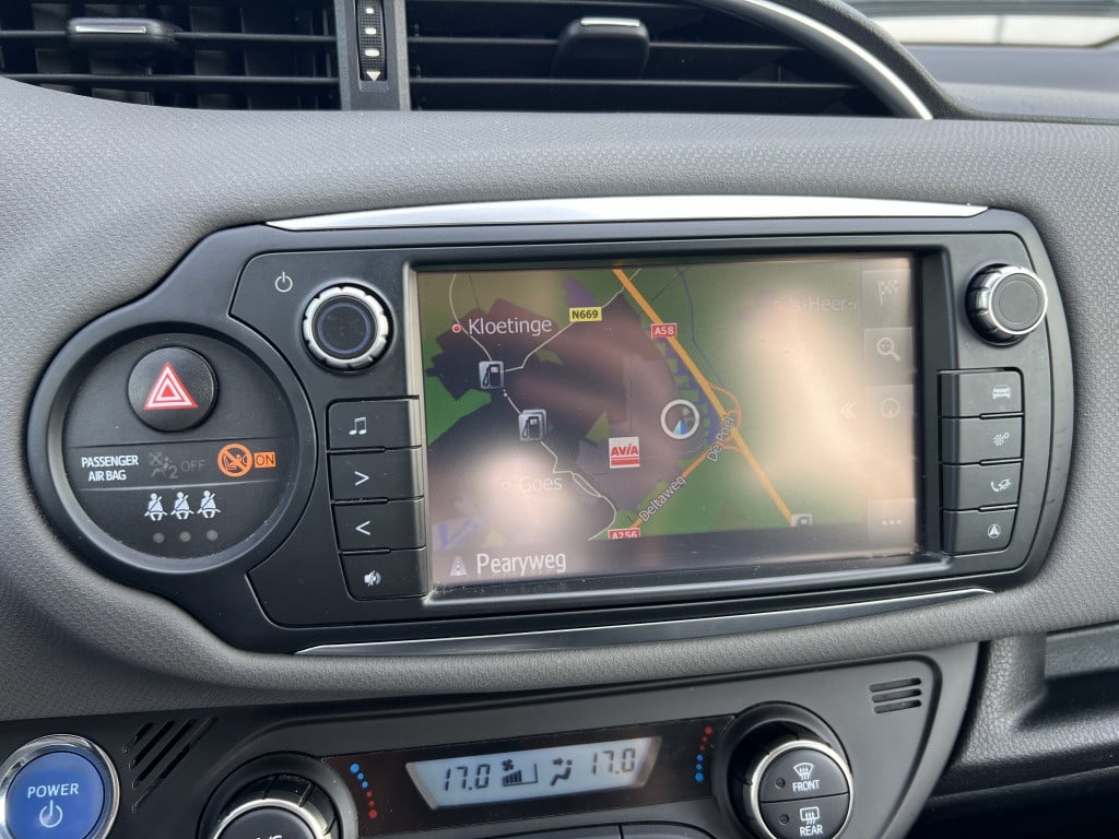 Toyota Yaris 1.5 hybrid lease