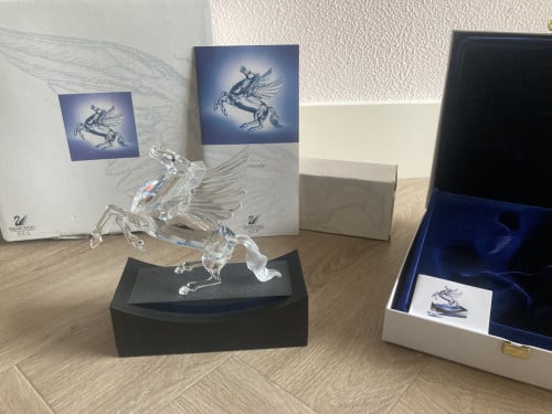 Swarovski Pegasus met display in doos