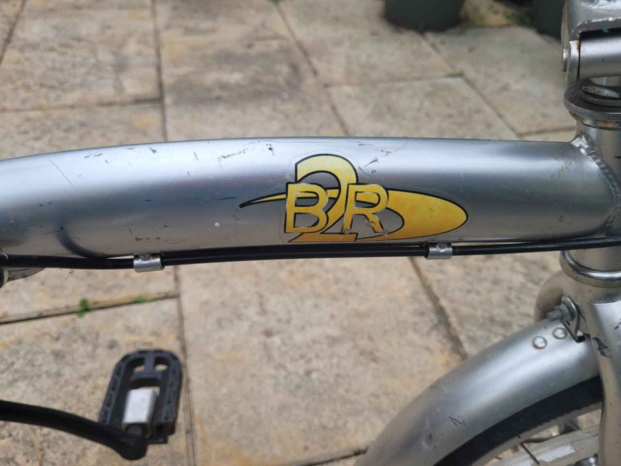 B2R Scamper vouwfiets grijs – 6 versnellingen + 2 reserve binnenbanden