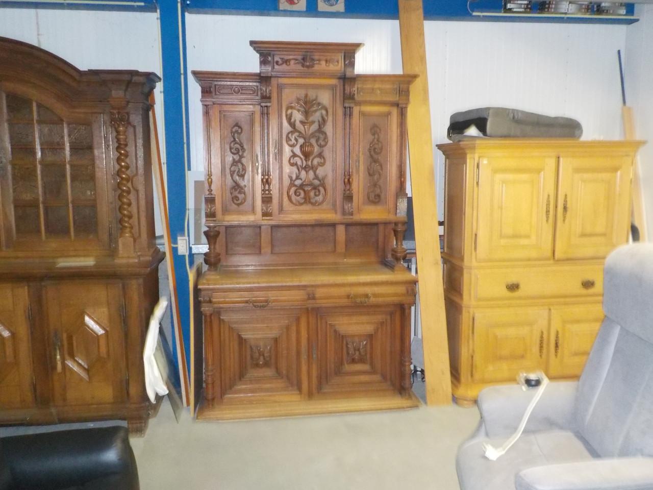 Antieke kast in goede staat OPRUIMPRIJS 95 euro