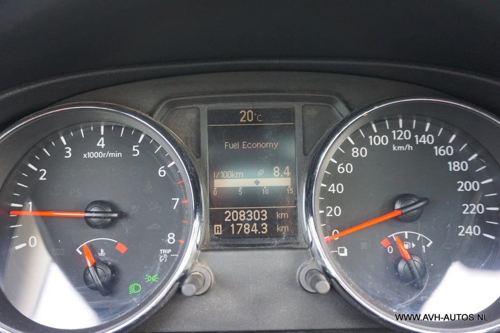 Nissan Qashqai 2.0 connect edition, lpg!!