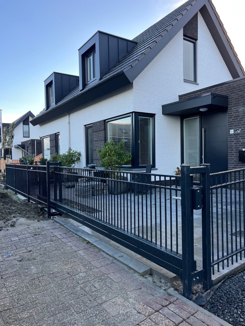 Voor al uw Inrijpoorten - Hekwerken en Tuinpoorten.