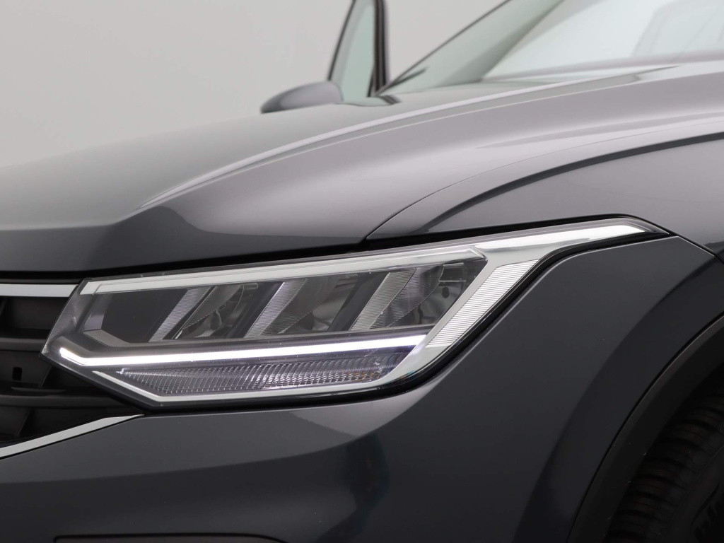 Volkswagen Tiguan 1.5 tsi life | automaat | lmv | climate control | navigat