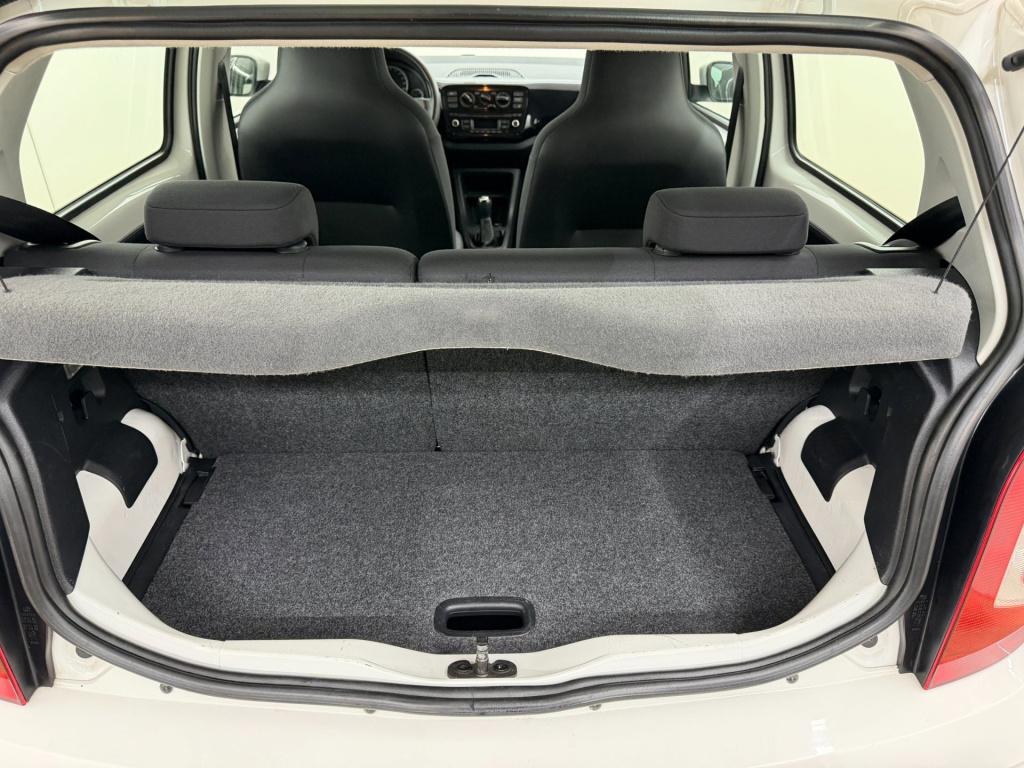 Volkswagen UP! occasion 1.0 move up! bluemotion | wit | tweedehands volkswa