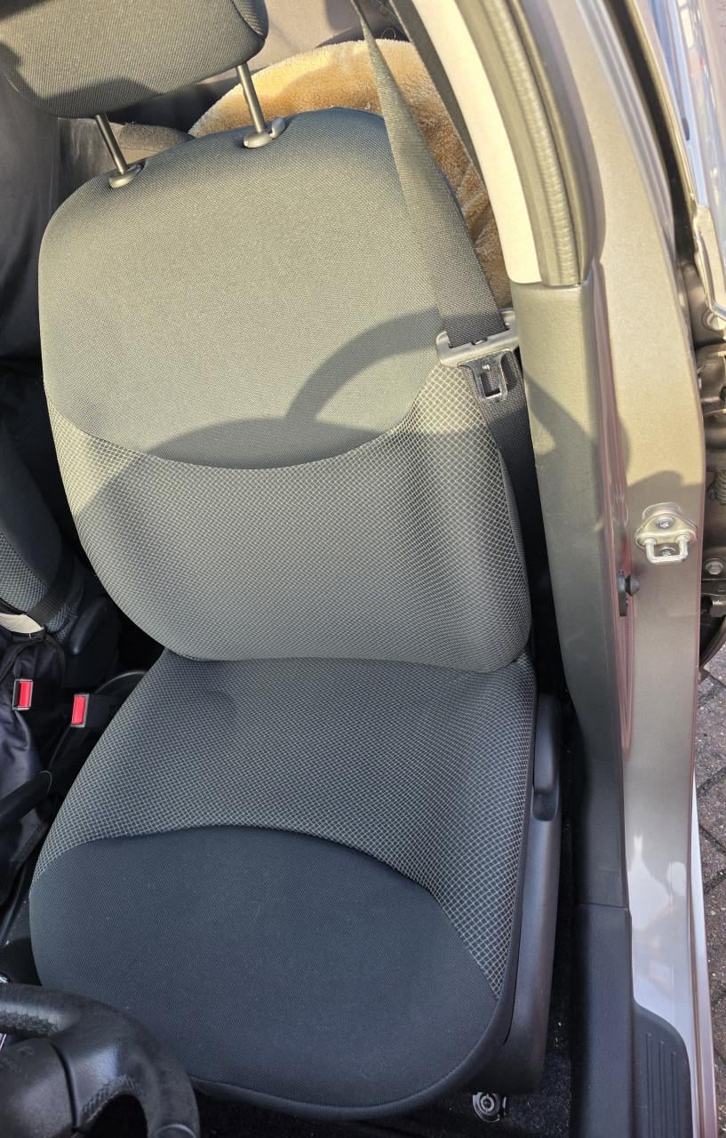Toyota Yaris 1.3 VVTi Sol AUTOMAAT