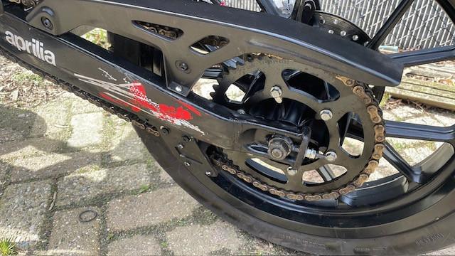 Schitterende aprilia sx/sf derbi senda mdl met yansuni stage 2 uitlaat