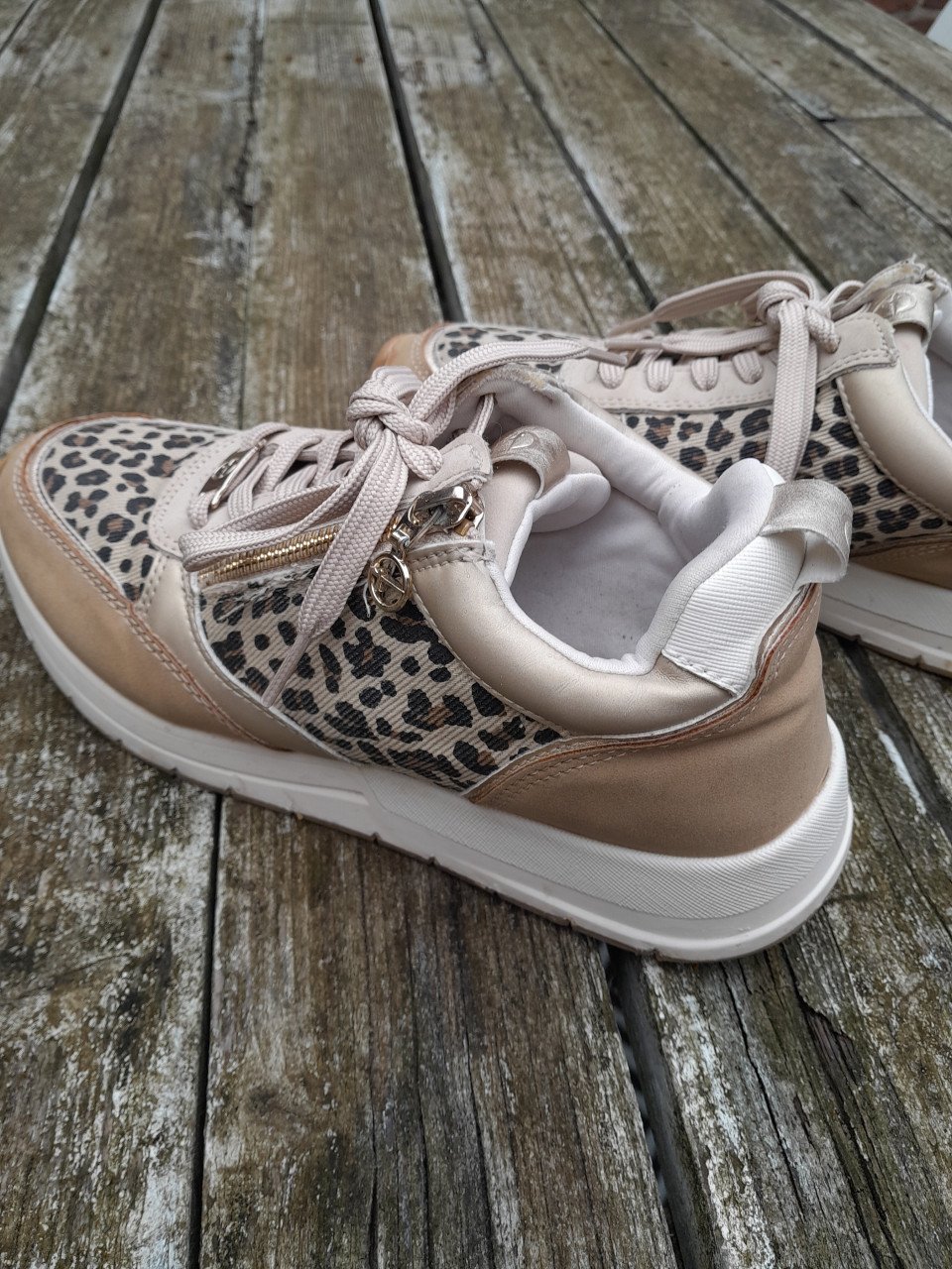 Luipaard sneakers Tamaris, maat 39