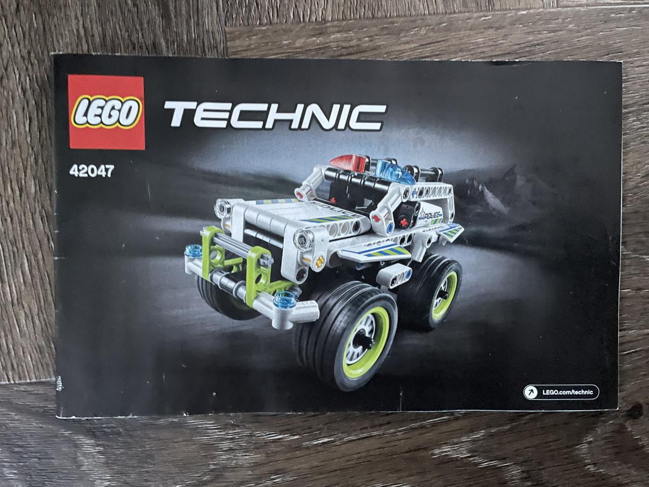 Lego Technic: Politie onderscheppingsvoertuig 42047