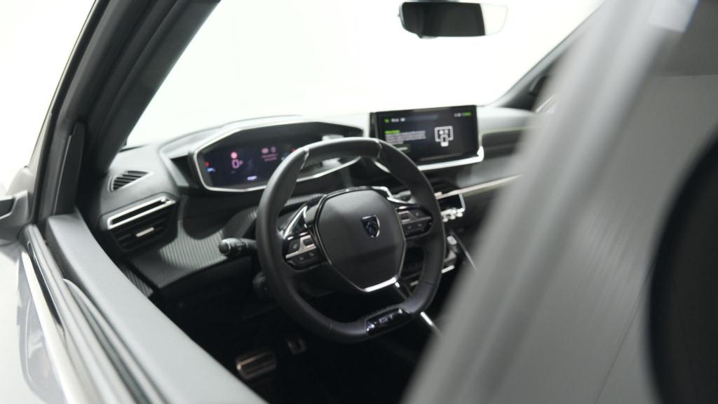 Peugeot 2008 puretech 130 eat8 gt | 360 camera | adaptieve cruise control |