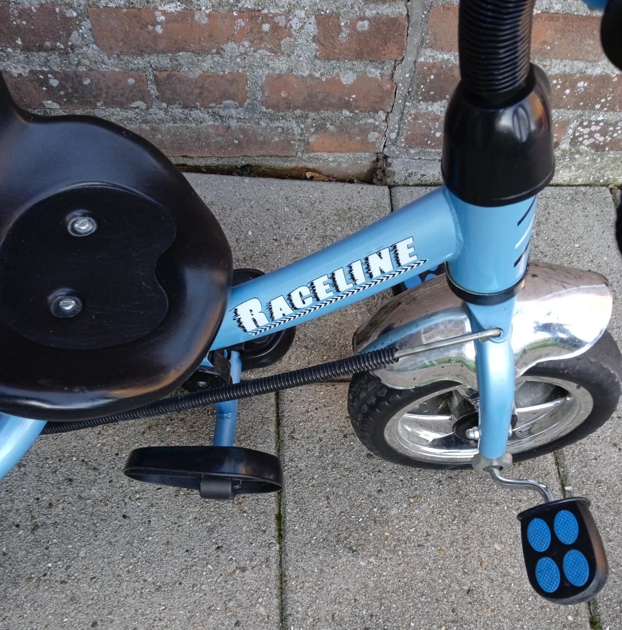 Nog zeer mooie driewieler met trekstang,