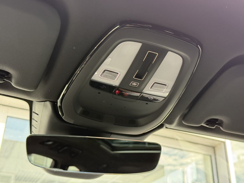 Volvo XC60 t8 455pk recharge black edition| full options !!