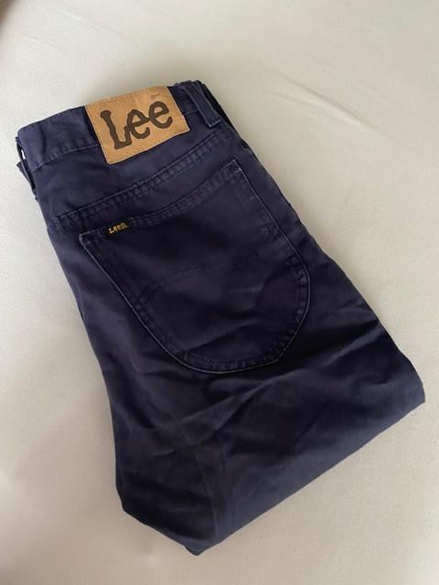 LEE broek 28-32 (dus lang)