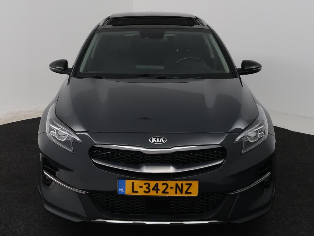 Kia Xceed 1.5 t-gdi mhev executiveline | trekhaak | schuifdak | jbl |