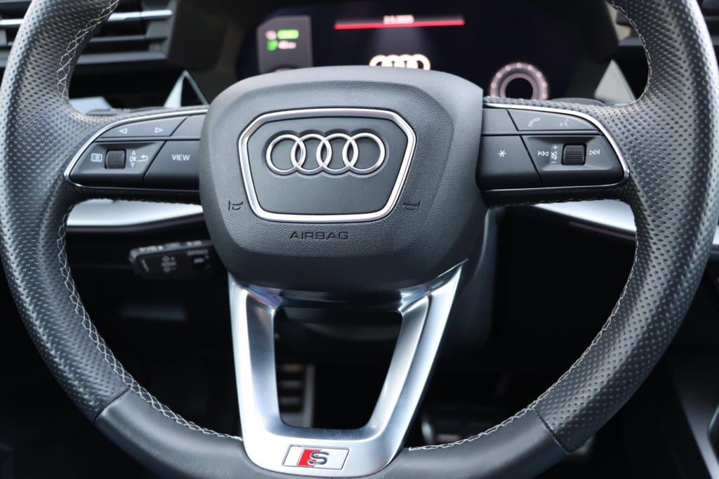 Audi A3 sportback 40 tfsi e s edition 204pk s-tronic