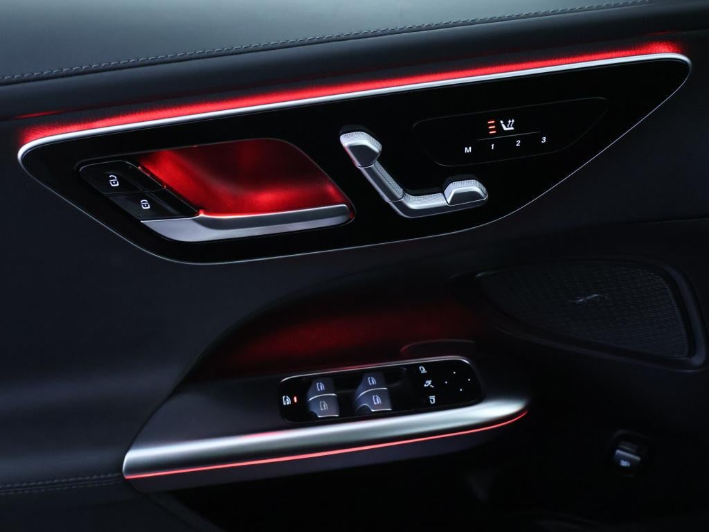 Mercedes-Benz C-Klasse estate 180 star edition amg line | panoramadak | dod