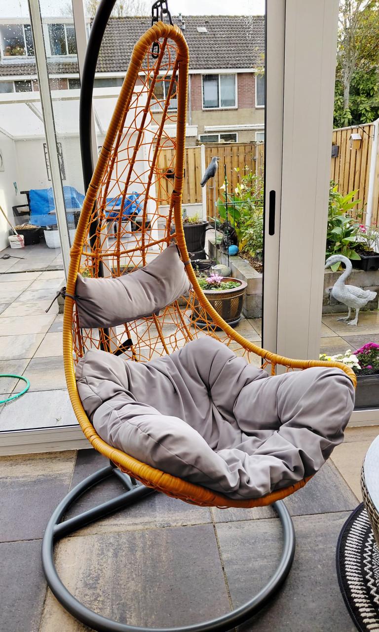 Hangstoel