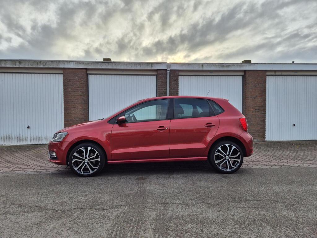 Volkswagen Polo 1.2 tsi comfortline / 5-deurs / airco / cruisecontrol / par