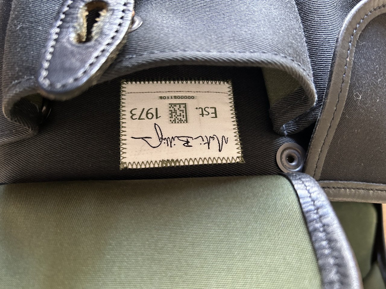 Billingham Hadley Small cameratas