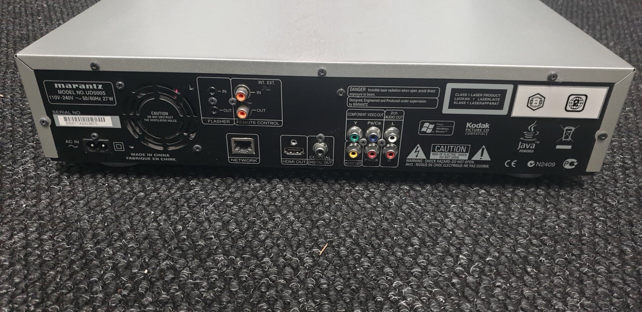 Homecinema system Marantz met Onkyo speakers